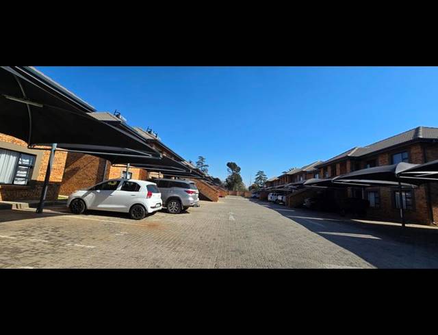 3 BEDROOM APARTMENT FOR SALE IN RAVENSWOOD